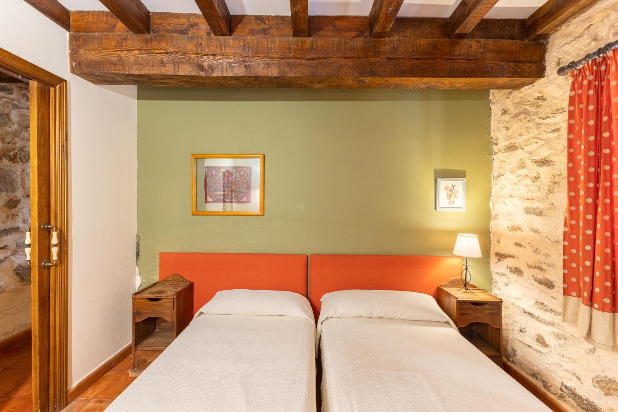 サンタ・マリア・ラ・レアル・デ・ニエバ La Casona Y Casitas De Tabladilloヴィラ エクステリア 写真