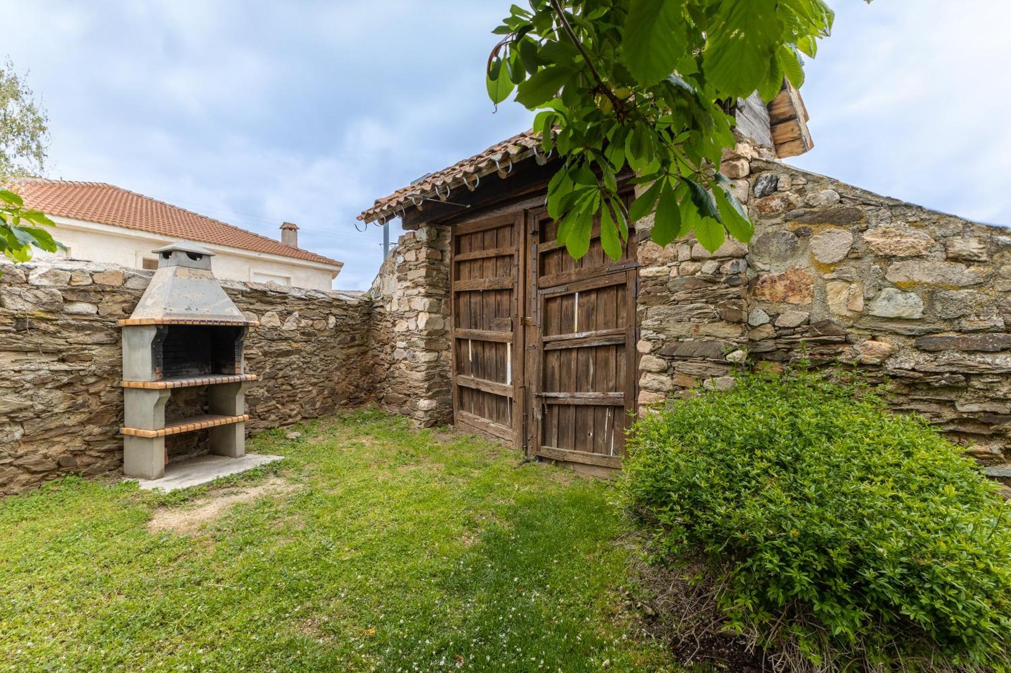 サンタ・マリア・ラ・レアル・デ・ニエバ La Casona Y Casitas De Tabladilloヴィラ エクステリア 写真